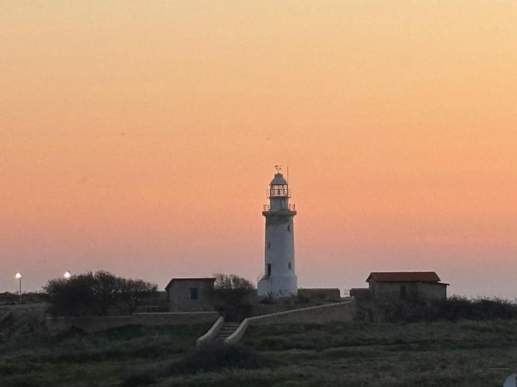 Venus Lighthouse 2B, Sea-View, Paphos Center Apartment ภายนอก รูปภาพ