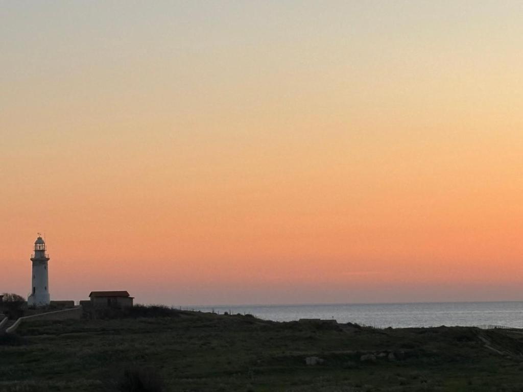 Venus Lighthouse 2B, Sea-View, Paphos Center Apartment ภายนอก รูปภาพ