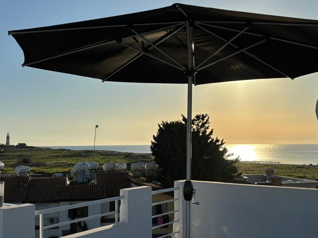 Venus Lighthouse 2B, Sea-View, Paphos Center Apartment ภายนอก รูปภาพ
